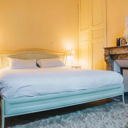 Prive Dans Le Chateau Du Landin