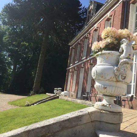 Prive Dans Le Chateau Du Landin