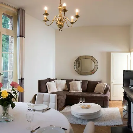 Prive Dans Le Chateau Du Landin