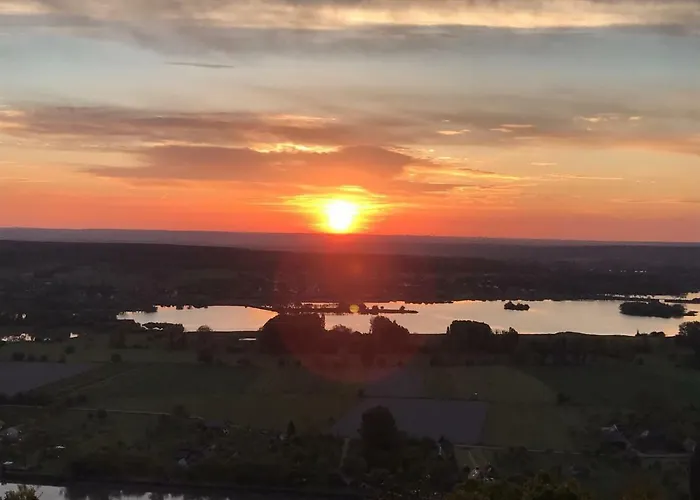 Prive Dans Le Chateau Du Landin